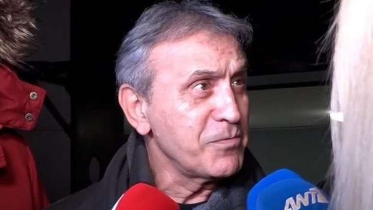 O Γιώργος Νταλάρας ξέσπασε κατά των δημοσιογράφων: Αυτό που κάνετε δεν το βρίσκετε αρκετά γελοίο;