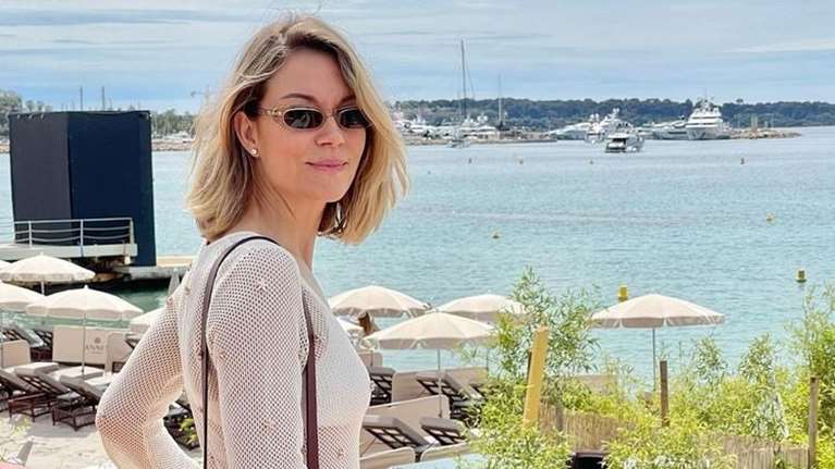 Η Βίκυ Καγιά δημοσίευσε throwback φωτογραφίες από τότε που περπατούσε στην πασαρέλα της εβδομάδας μόδας στο Λονδίνο