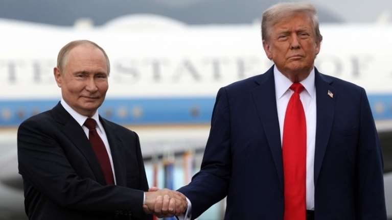 Κερδισμένος ο Πούτιν, απογοήτευση σε Ουκρανία - Ευρώπη: Τα ΜΜΕ για τη συνάντηση της Αλάσκας