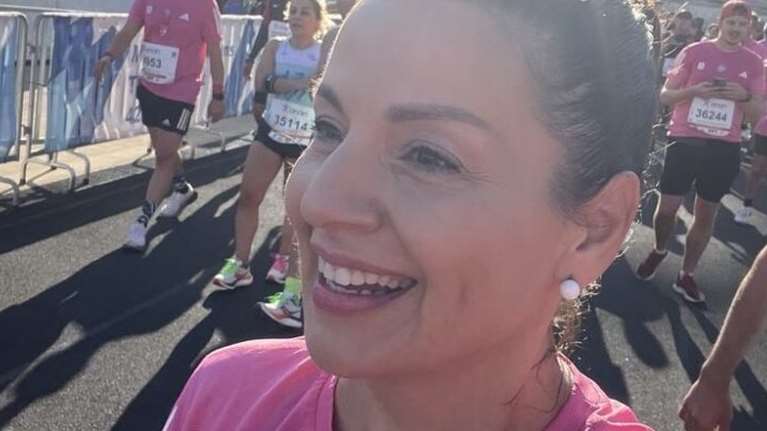 Η βουλευτής Μαρίνα Κοντοτόλη έτρεξε στον Μαραθώνιο της Αθήνας [εικόνες]