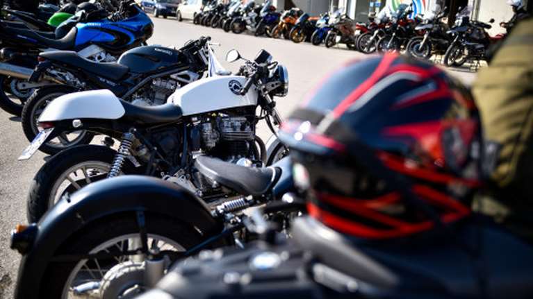 Κορονοϊός: Στο Μαρούσι πλέον οι εξετάσεις των υποψηφίων οδηγών δικύκλων από τον Χολαργό