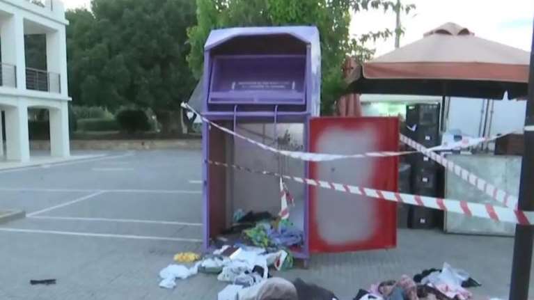 Θρίλερ στη Γλυφάδα: Ανδρας εντοπίστηκε νεκρός μέσα σε κάδο ανακύκλωσης [εικόνες - βίντεο]