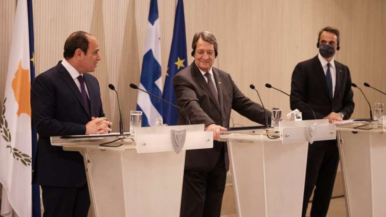 Κυβερνητικές πηγές για την τριμερή Ελλάδας-Αιγύπτου-Κύπρου: Στρατηγικής σημασίας τα περιφερειακά σχήματα συνεργασίας