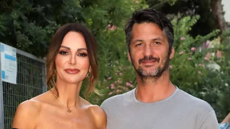 Μπέττυ Μαγγίρα &amp; Δημήτρης Μάζης: Με την Καλλινίκη και την Αντριάνα στην Αστυπάλαια