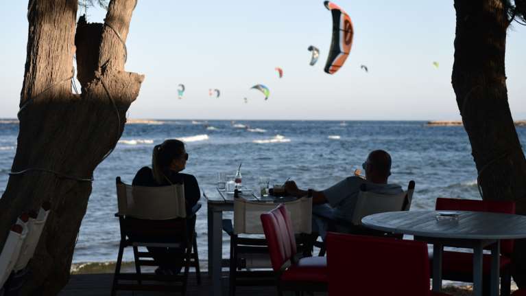 Κλέαρχος Μαρουσάκης: Σαββατοκύριακο με ζέστη, νοτιάδες, σκόνη και λασποβροχές [Αναλυτικοί Χάρτες]