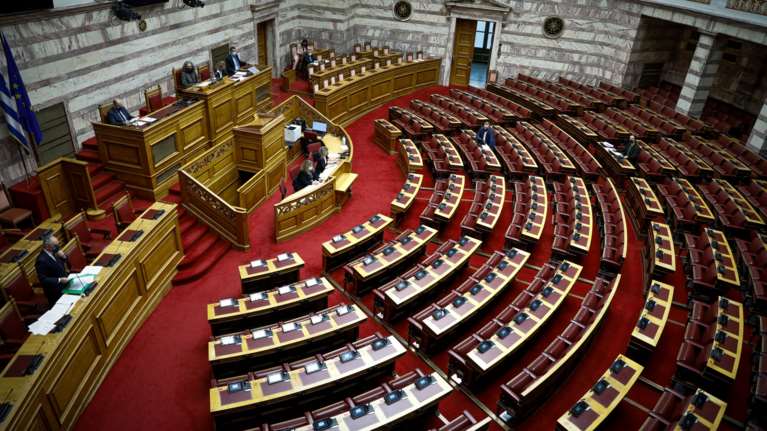 Στη Βουλή η επέκταση στα 12 ναυτικά μίλια στο Ιόνιο - Μέχρι τη Δευτέρα η κατάθεση και του νομοσχεδίου για τα Rafale