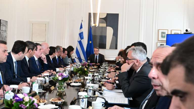 Αύριο στις 11:00 η συνεδρίαση του υπουργικού Συμβουλίου με αντικείμενο την αύξηση του κατώτατου μισθού