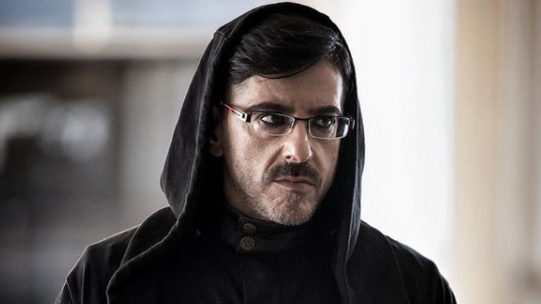 Σαρώνει το νέο τραγούδι του Μιθριδάτη: &quot;Για να μην στα χρωστάω&quot; - Στίχοι &quot;φωτιά&quot; με πολιτικές αιχμές