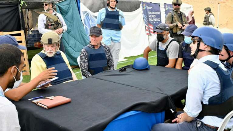 Στιβ Γουίτκοφ: Στο Τελ Αβίβ με οικογένειες Ισραηλινών ομήρων στη Γάζα - &quot;Οι ΗΠΑ έχουν σχέδιο για τον τερματισμό του πολέμου&quot;