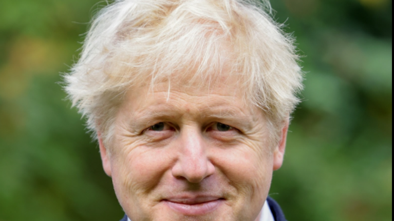 Βρετανία: Χαμός στο Twitter για την κόμμωση του Μπόρις Τζόνσον - &quot;Ακόμα και ένας σκύλος έχει το ίδιο κούρεμα&quot;