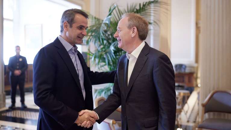 Με τον πρόεδρο της Microsoft συναντήθηκε ο Μητσοτάκης - Τα επενδυτικά σχέδια της εταιρείας στην Ελλάδα