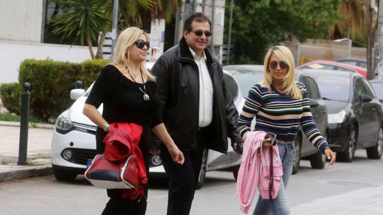 Κωνσταντίνα Σπυροπούλου: Το αναπάντεχο SMS που δέχτηκε από τον πατέρα της - &quot;Μη μου πεις!&quot;