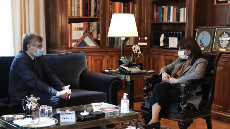 Συνάντηση Σακελλαροπούλου - Τσιόδρα: Κρίσιμες για όλους μας οι επόμενες εβδομάδες