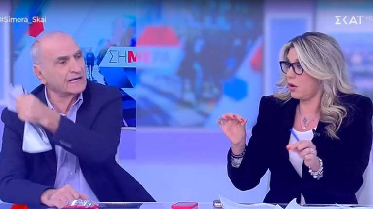 Καραμανλή για Βαρεμένο: Ξεκάθαρα σεξιστική η συμπεριφορά του - &quot;Δεν θα το έκανε αν είχε δίπλα του έναν άντρα&quot; [βίντεο]