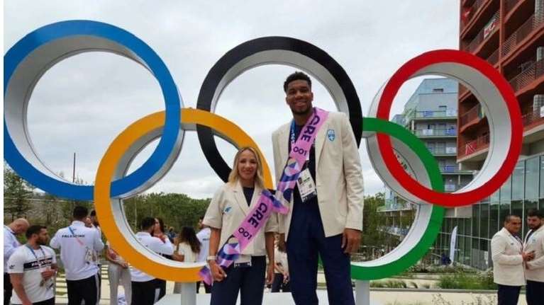 Ολυμπιακοί Αγώνες 2024: Ετοιμοι Αντετοκούνμπο και Ντριζμπιώτη ποζάρουν μαζί πριν την Τελετή Έναρξης