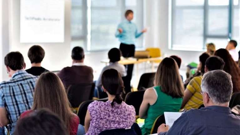 Είναι γεγονός: Το πρώτο μεταπτυχιακό πρόγραμμα που προσφέρει εξειδίκευση στην &quot;Αξιολόγηση στην Εκπαίδευση&quot;