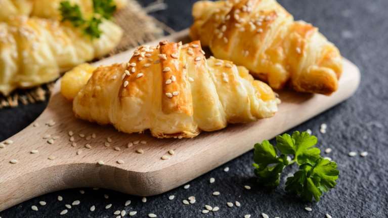Αφράτα, αλμυρά κρουασανάκια- Η εύκολη, σπιτική συνταγή