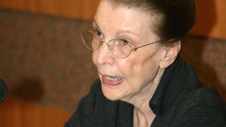 Το αντίο του Στέφανου Μάνου στην Αμαλία Μεγαπάνου- &quot;Αγαπημένη μου Πρώτη Κυρία&quot;