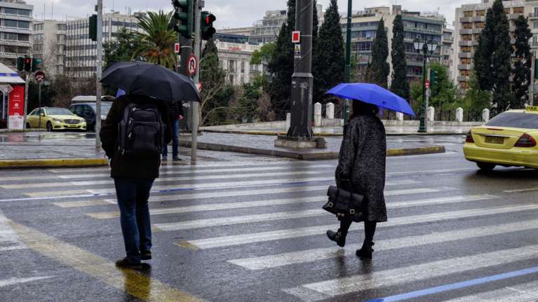 Καιρός: Κρύο, βροχές, καταιγίδες αλλά και χιόνια