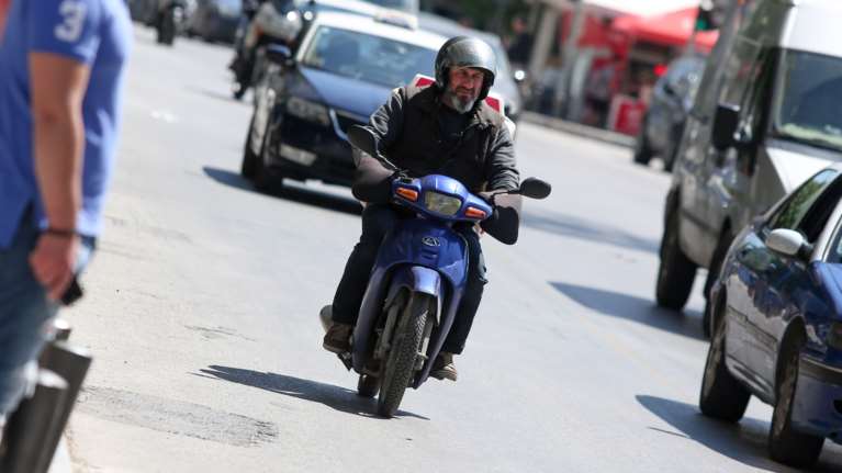 Αποκαλυπτική έρευνα ΣΕΒ: 7 στους 10 Έλληνες απασχολούνται σε μόνο 20 επαγγέλματα