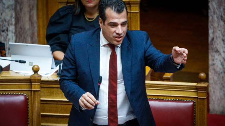 Απάντηση Πλεύρη σε 43 βουλευτές του ΣΥΡΙΖΑ για τον Προσωπικό Γιατρό: Αδιάβαστοι ή στρέφονται κατά του εαυτού τους