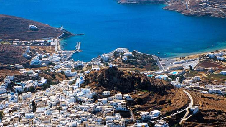 &quot;Καμπανάκι&quot; Χρυσοχοΐδη: Ορατός ο κίνδυνος να &quot;κλείσει&quot; η Ιος λόγω της έξαρσης των κρουσμάτων κορονοϊού