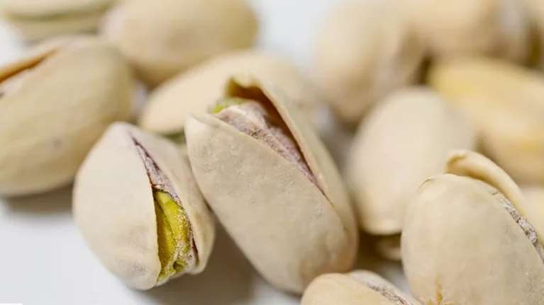7 λόγοι να αγαπήσεις τα φιστίκια Αιγίνης - και πώς να τα εντάξεις στη διατροφή σου