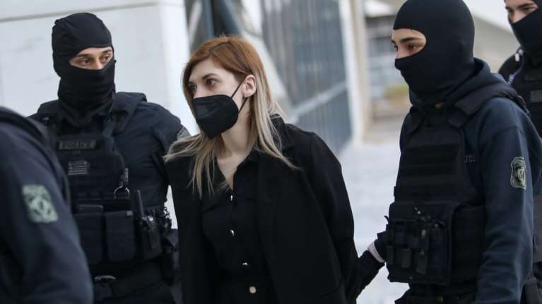 Ξέσπασε σε κλάματα η Ρούλα Πισπιρίγκου στην περιγραφή των θανάτων Μαλένας και Ιριδας - Τι είπε στην απολογία της