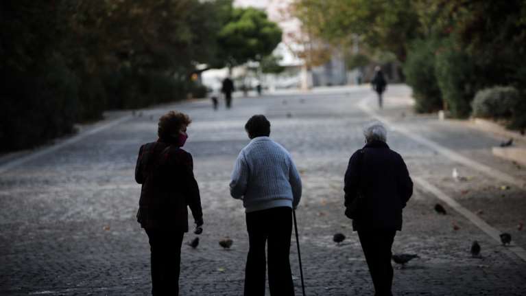 Αναδρομικά συνταξιούχων: Ανοίγει το απόγευμα η ηλεκτρονική πλατφόρμα για τις αιτήσεις των κληρονόμων