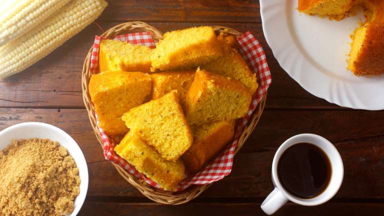 Κλασικό κέικ βανίλια-σοκολάτα - Πανεύκολο, τέλειο συνοδευτικό για τον καφέ σας