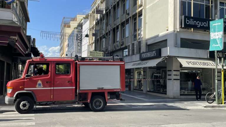 Λάρισα: Τηλεφώνημα για τοποθέτηση εκρηκτικού μηχανισμού &quot;όπου υπάρχει κατάστημα&quot; τράπεζας - [Εικόνες]