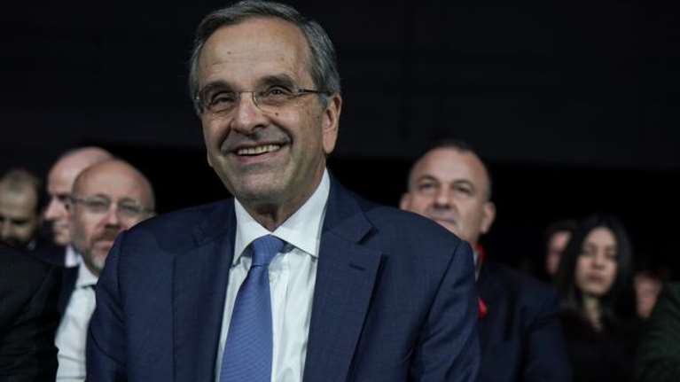 Νέο &quot;χτύπημα&quot; από τον Ιταλό φαρσέρ: Ο Τομάσο Ντεμπενεντέτι &quot;πέθανε&quot; τον Αντώνη Σαμαρά