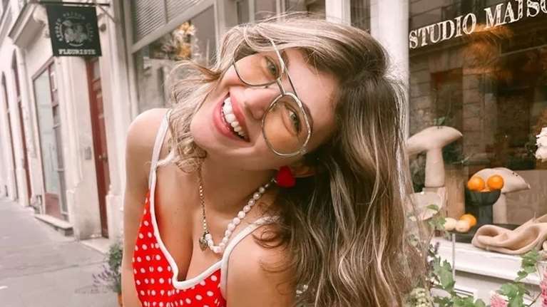 Το beachwear look της Κλέλιας Ανδριολάτου που θέλουμε να αντιγράψουμε στις διακοπές μας