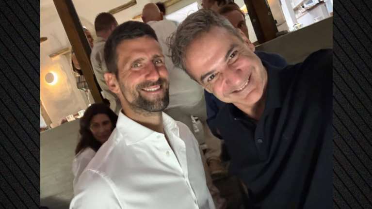 Η selfie του Κυριάκου Μητσοτάκη με τον Νόβακ Τζόκοβιτς - &quot;Με τον Νόβακ στην Τήνο!&quot;