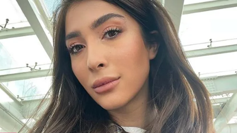 Χριστιάνα Μπέτα: 3+1 vintage-chic looks ιδανικά για ταξίδι, από την κόρη της Νατάσας Θεοδωρίδου