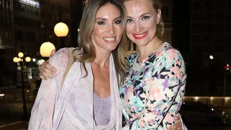 Αθηνά Οικονομάκου - Λένα Δροσάκη | Κοινές διακοπές σε πολυτελές ξενοδοχείο της Άνδρου