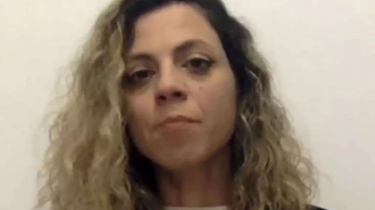 Τη βίασε καθηγητής πανεπιστημίου στα 19 της - Ζει με την εφιαλτική μνήμη επί 26 χρόνια [βίντεο]