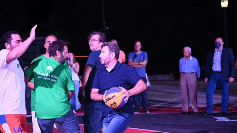 Νίκος Ανδρουλάκης: Σε χειρουργική επέμβαση υποβάλλεται ο πρόεδρος του ΠΑΣΟΚ μετά τη ρήξη χιαστών