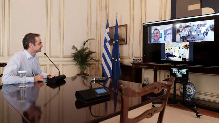 Τηλεδιάσκεψη τώρα Μητσοτάκη με τον πρόεδρο του Ευρωπαϊκού Συμβουλίου Σάρλ Μισέλ: Για το κορονομόλογο