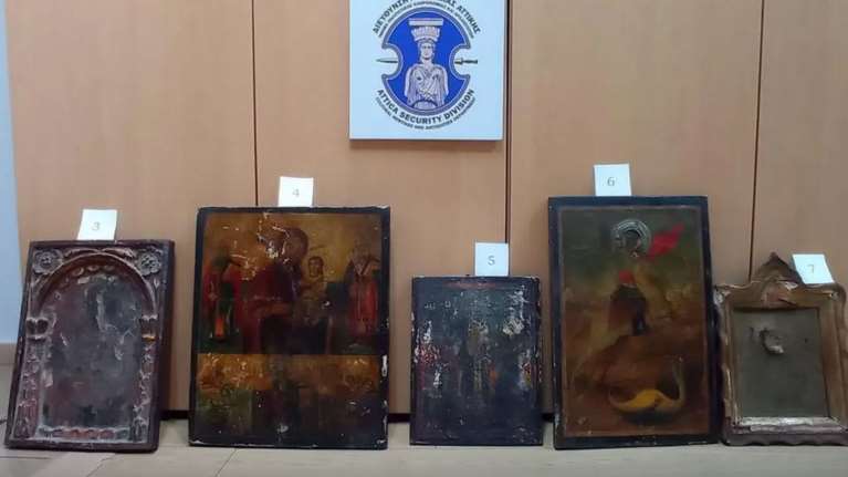 Μυστήριο με τις κλεμμένες εκκλησιαστικές εικόνες - Πώς βρέθηκαν από το Ζαγόρι στον... Γέρακα