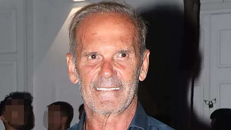 Ο Πέτρος Κωστόπουλος ξανά στην κουζίνα του: Η νέα συνταγή που μαγείρεψε