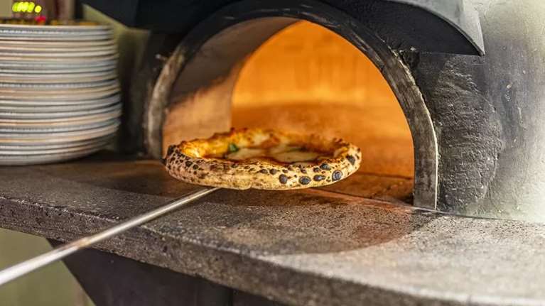 Οι ειδικοί μίλησαν: Αυτή είναι η καλύτερη πίτσα στην Ελλάδα