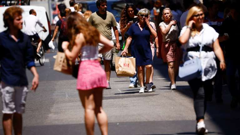 Ο πληθυσμός της Ευρώπης  συρρικνώνεται λόγω Covid: Αρνητικό πρόσημο για δεύτερη συνεχή χρονιά
