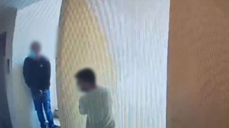 Βίντεο ντοκουμέντο με τα μέλη σπείρας που υποδύονταν τεχνικούς και λήστευαν ηλικιωμένους - Πώς δρούσαν