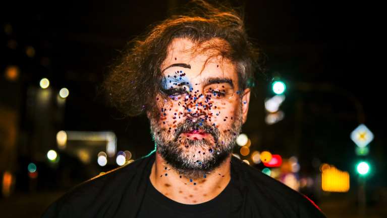 Τελευταία σειρά παραστάσεων για το υποκριτικό tour de force του Αργύρη Ξάφη