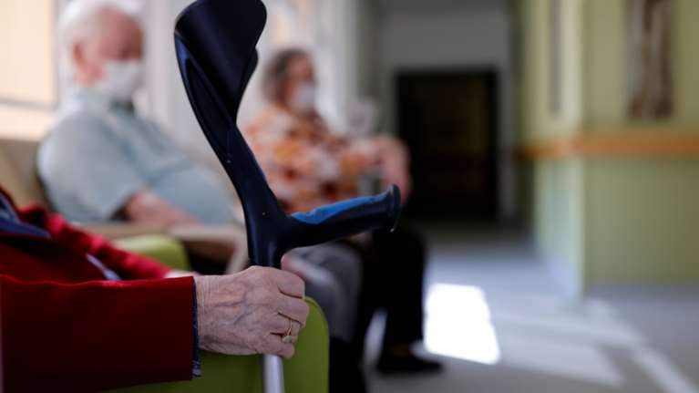 Συναγερμός και καραντίνα σε γηροκομείο στο Μοσχάτο: Εργαζόμενη θετική στον κορονοϊό