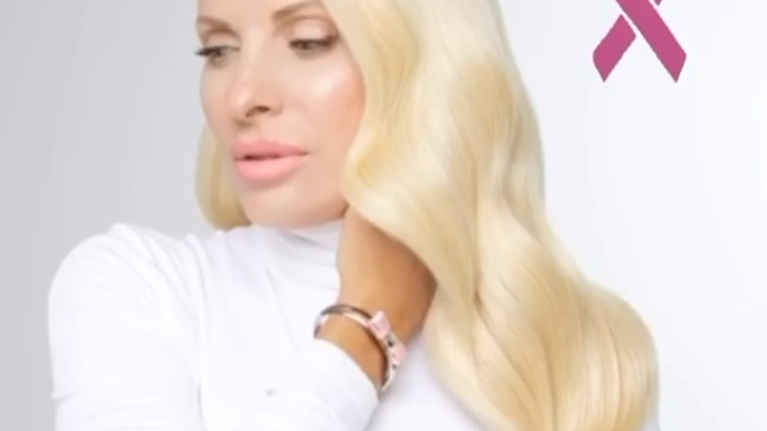 Ελένη Μενεγάκη: Το μήνυμα της για τον καρκίνο του μαστού