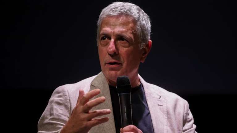 Κούλογλου για Κασσελάκη: Πήρε τον ΣΥΡΙΖΑ ως ροκ κόμμα, το έκανε ποπ συγκρότημα και τώρα το γύρισε στο καλαματιανό