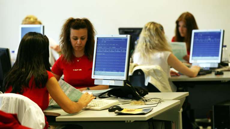 Φορολογικές δηλώσεις 2025: Πώς να μειώσετε τον... λογαριασμό στο εκκαθαριστικό