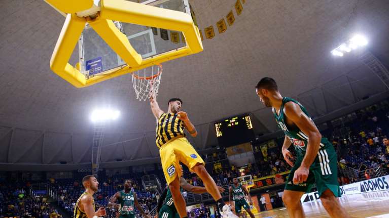 Αρης – Παναθηναϊκός 81-71: Επική ανατροπή από τον αυτοκράτορα